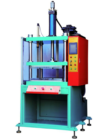 A closed hydraulic press